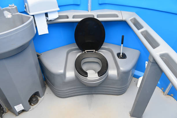 Portable Toilet Options We Offer in Dixon, IL
